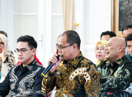 Sekda Karawang Hadiri Rapat Evaluasi APBD 2026 se-Jawa Barat di Bale Pakuan