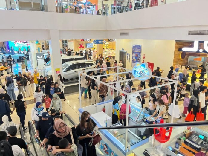 Takjil Gratis Setiap Sore, KCP Mall Manjakan Pengunjung Selama Ramadan
